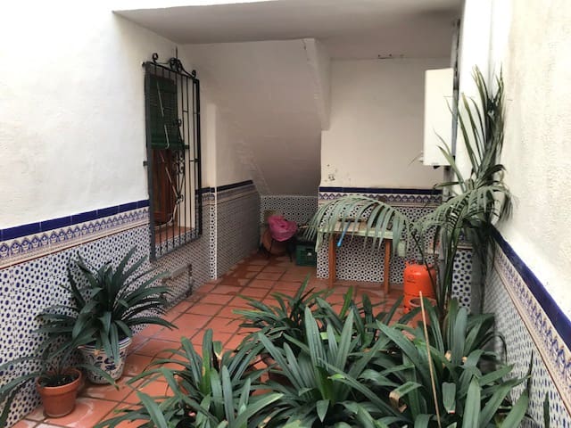 5 soveværelse Byhus til salg i Melegis - € 210.000 (Ref: 6902590)