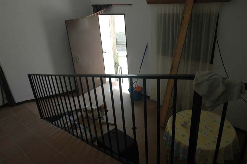 5 soveværelse Byhus til salg i Albunuelas - € 100.000 (Ref: 6902616)