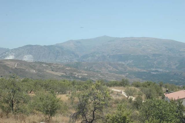 5 soveværelse Byhus til salg i Albuñuelas - € 100.000 (Ref: 6902616)