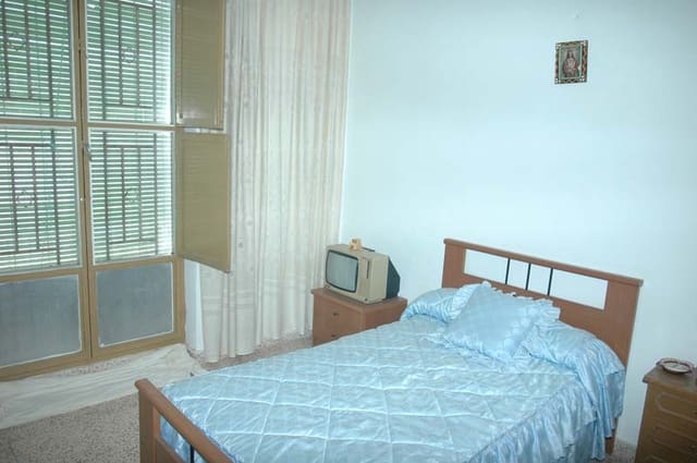 5 soveværelse Byhus til salg i Albuñuelas - € 100.000 (Ref: 6902616)