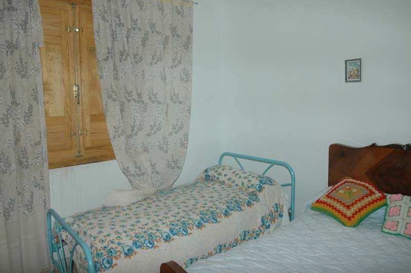 5 soveværelse Byhus til salg i Albunuelas - € 100.000 (Ref: 6902616)