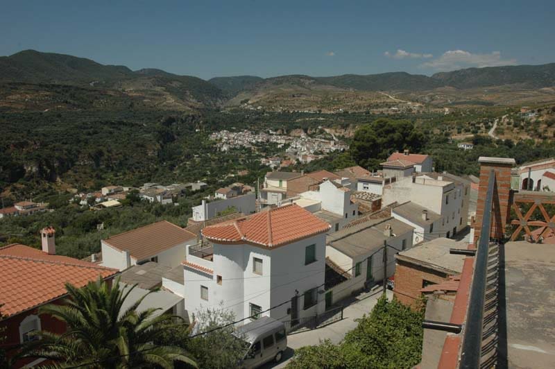 5 soveværelse Byhus til salg i Albunuelas - € 100.000 (Ref: 6902616)