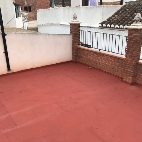 6 soveværelse Byhus til salg i Pinos del Valle, El Pinar - € 136.500 (Ref: 6902617)