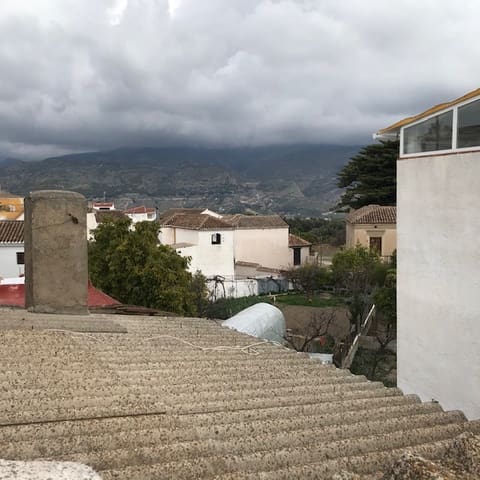 6 soveværelse Byhus til salg i Pinos del Valle, El Pinar - € 136.500 (Ref: 6902617)