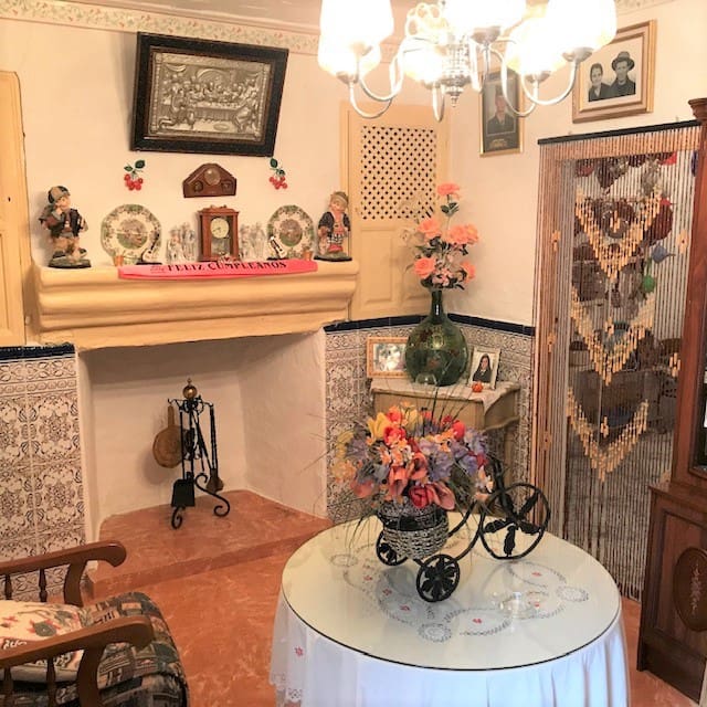 6 soveværelse Byhus til salg i Pinos del Valle - € 136.500 (Ref: 6902617)