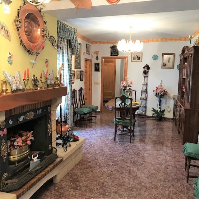 6 soveværelse Byhus til salg i Pinos del Valle - € 136.500 (Ref: 6902617)