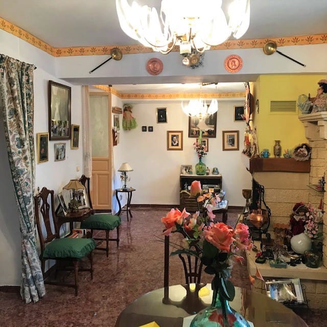 6 soveværelse Byhus til salg i Pinos del Valle - € 136.500 (Ref: 6902617)