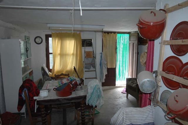 5 soverom Hus til salgs i Granada by - € 183 500 (Ref: 6902645)