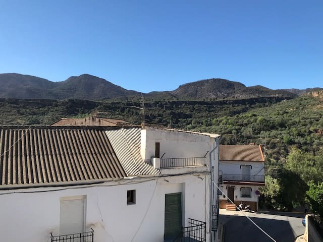 2 soveværelse Byhus til salg i Albunuelas - € 129.000 (Ref: 7513362)