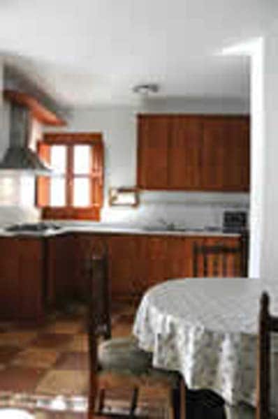 6 soveværelse Byhus til salg i Pinos del Valle - € 250.000 (Ref: 7630049)