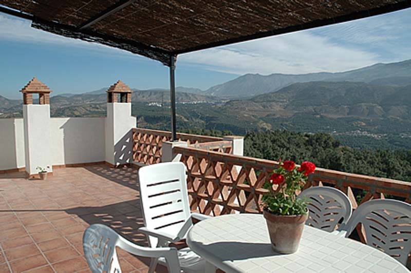 6 soveværelse Byhus til salg i Pinos del Valle - € 250.000 (Ref: 7630049)