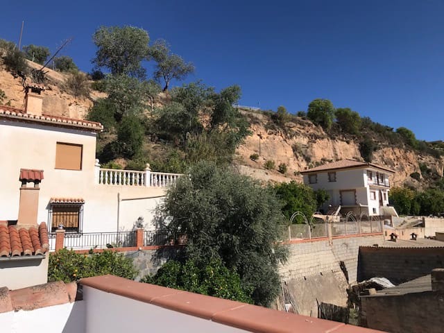 3 soveværelse Byhus til salg i Albunuelas - € 115.000 (Ref: 7857942)