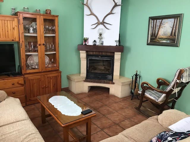 3 soveværelse Byhus til salg i Albunuelas - € 115.000 (Ref: 7857942)