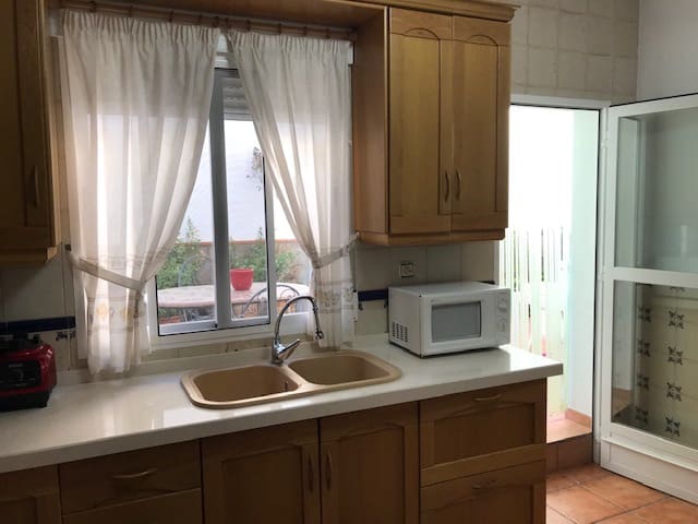 3 soveværelse Byhus til salg i Albunuelas - € 115.000 (Ref: 7857942)