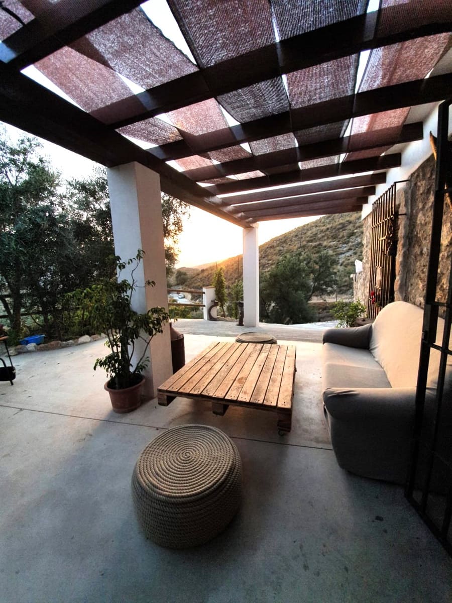 4 soveværelse Virksomhed til salg i Lanjaron med swimmingpool garage - € 580.000 (Ref: 8152714)