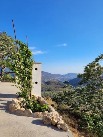 4 bedroom Business for sale in Lanjarón with pool garage - € 580,000 (Ref: 8152714)