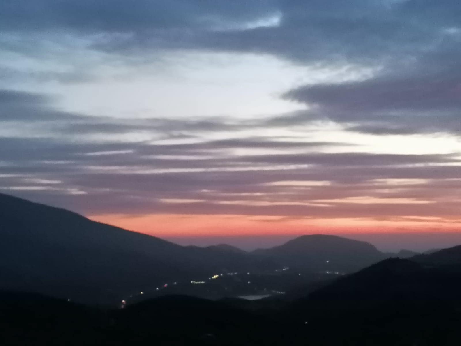 4 soveværelse Virksomhed til salg i Lanjaron med swimmingpool garage - € 580.000 (Ref: 8152714)