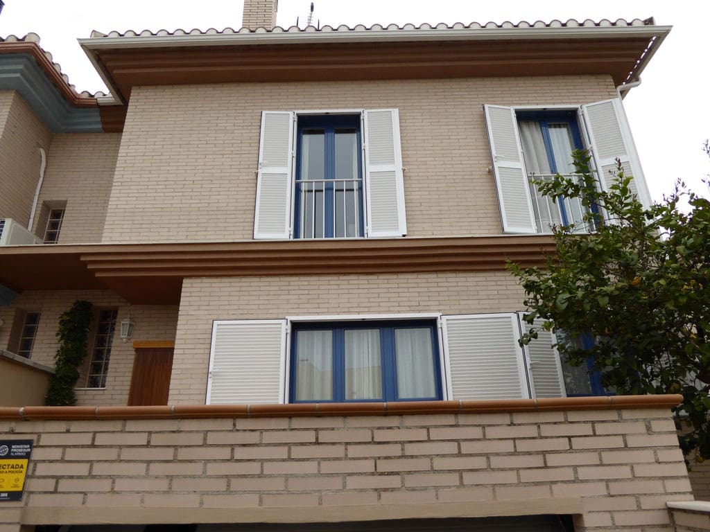 4 soveværelse Semi-Rækkehus til salg i La Zubia med garage - € 325.000 (Ref: 8185299)