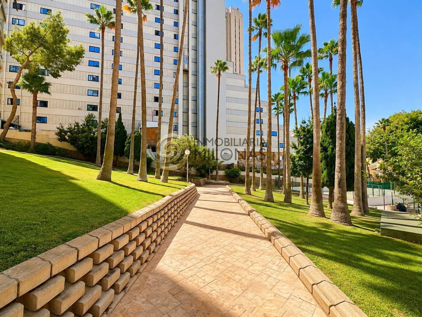 2 slaapkamer Appartement te koop in Benidorm met zwembad - € 270.000 (Ref: 10022569)
