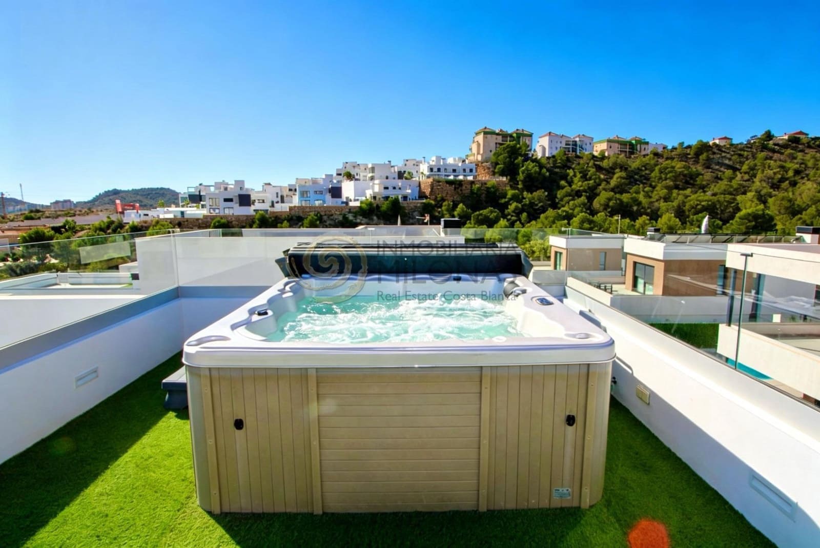 3 bedroom Villa for sale in Finestrat with pool garage - € 699,999 (Ref: 10025828)
