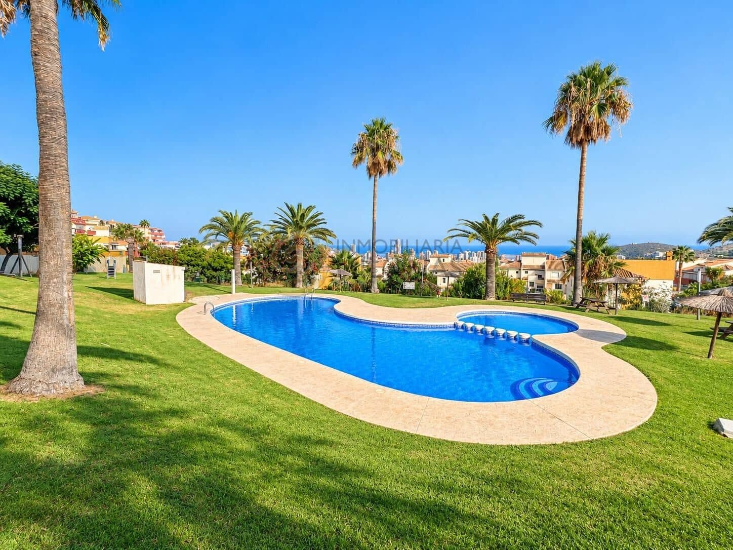 Apartamento de 2 habitaciones en Finestrat en venta con piscina garaje - 294.000 € (Ref: 10049415)