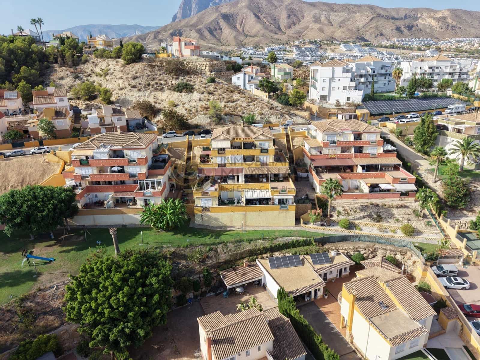 Apartamento de 2 habitaciones en Finestrat en venta con piscina garaje - 294.000 € (Ref: 10049415)
