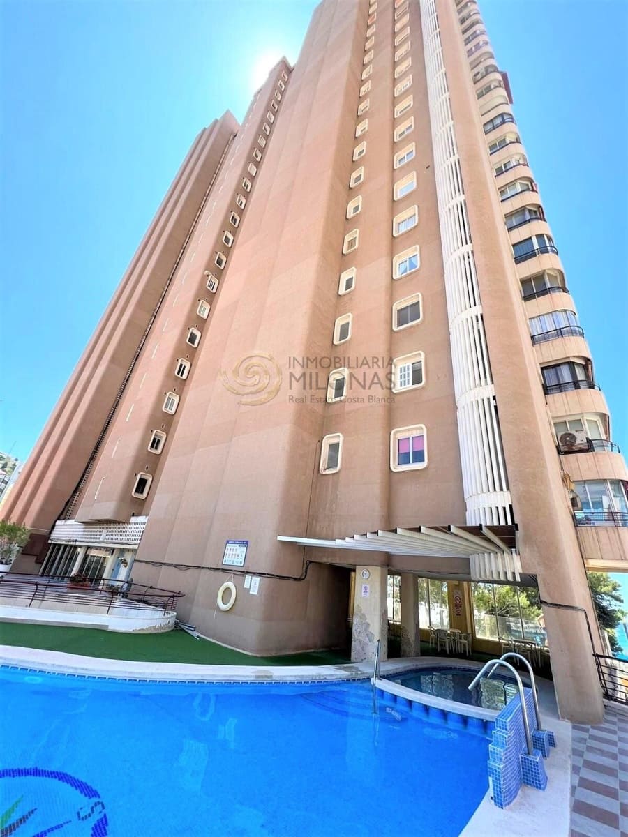 3 soverom Leilighet til leie i Benidorm med svømmebasseng - € 1 200 (Ref: 10055433)