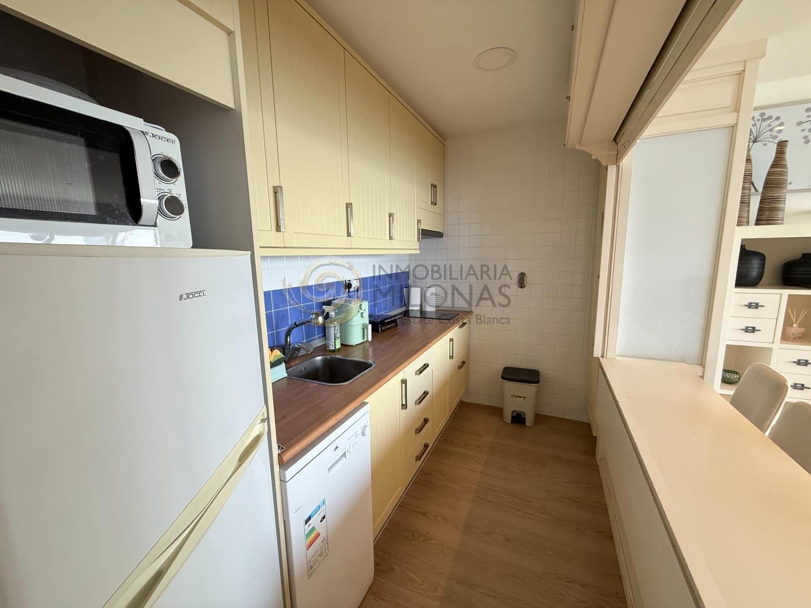 3 soverom Leilighet til leie i Benidorm med svømmebasseng - € 1 200 (Ref: 10055433)