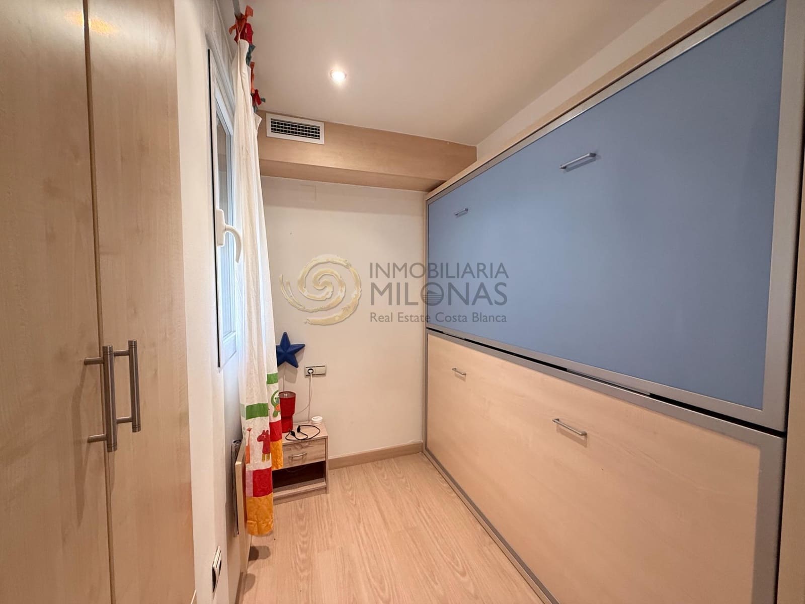 3 soverom Leilighet til leie i Benidorm med svømmebasseng - € 1 200 (Ref: 10055433)