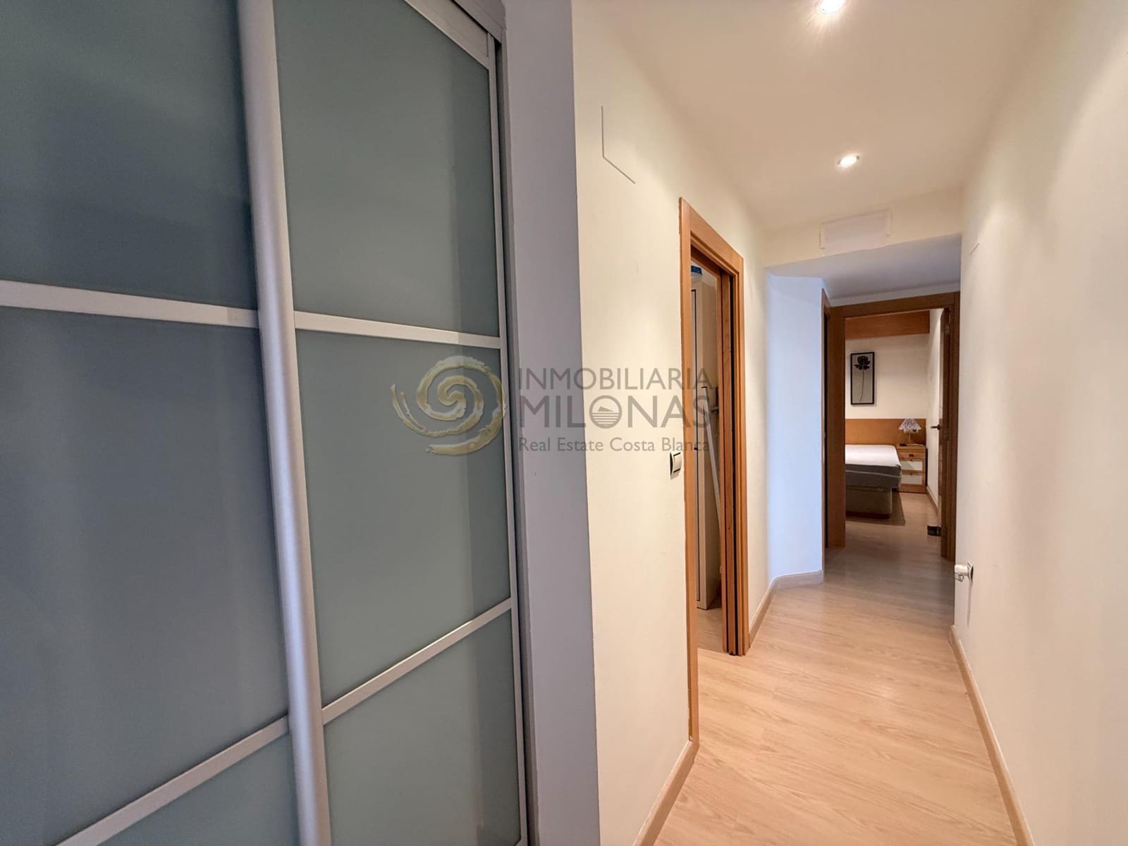 3 soverom Leilighet til leie i Benidorm med svømmebasseng - € 1 200 (Ref: 10055433)