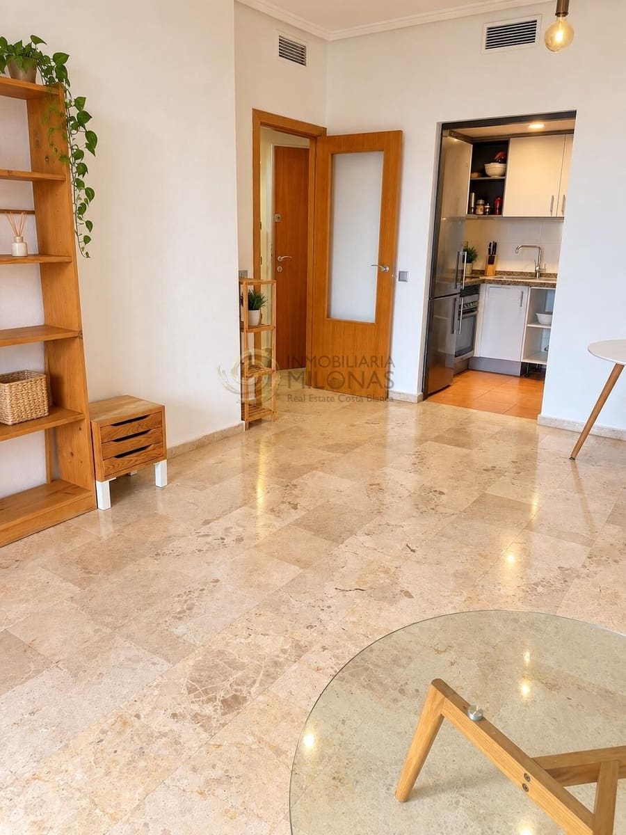 2 soverom Leilighet til leie i Benidorm med svømmebasseng garasje - € 1 400 (Ref: 10120012)