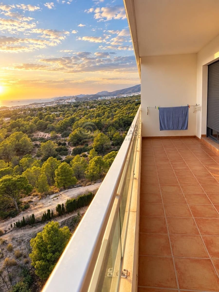 2 soverom Leilighet til leie i Benidorm med svømmebasseng garasje - € 1 400 (Ref: 10120012)