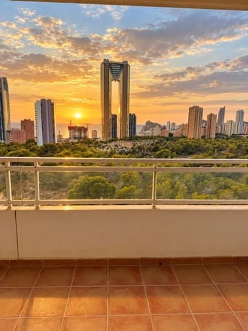 2 soverom Leilighet til leie i Via Parque, Benidorm med svømmebasseng garasje - € 1 400 (Ref: 10120012)