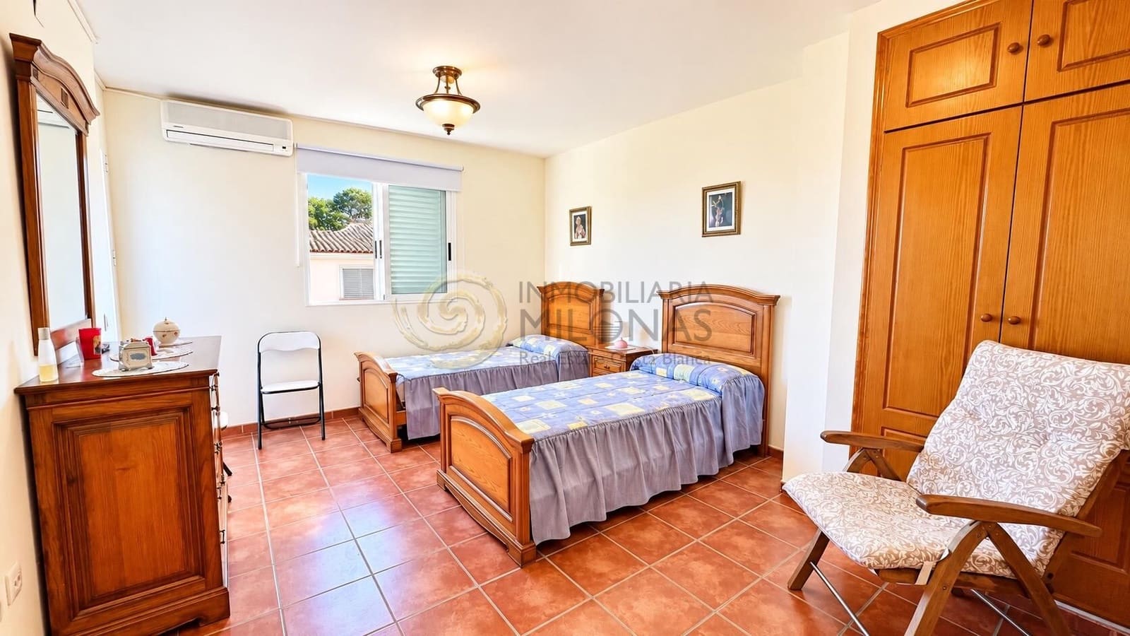4 chambre Villa/Maison Mitoyenne à vendre à Benidorm avec piscine garage - 540 000 € (Ref: 10157762)