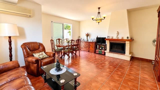 4 chambre Villa/Maison Mitoyenne à vendre à Sierra Helada, Benidorm avec piscine garage - 540 000 € (Ref: 10157762)