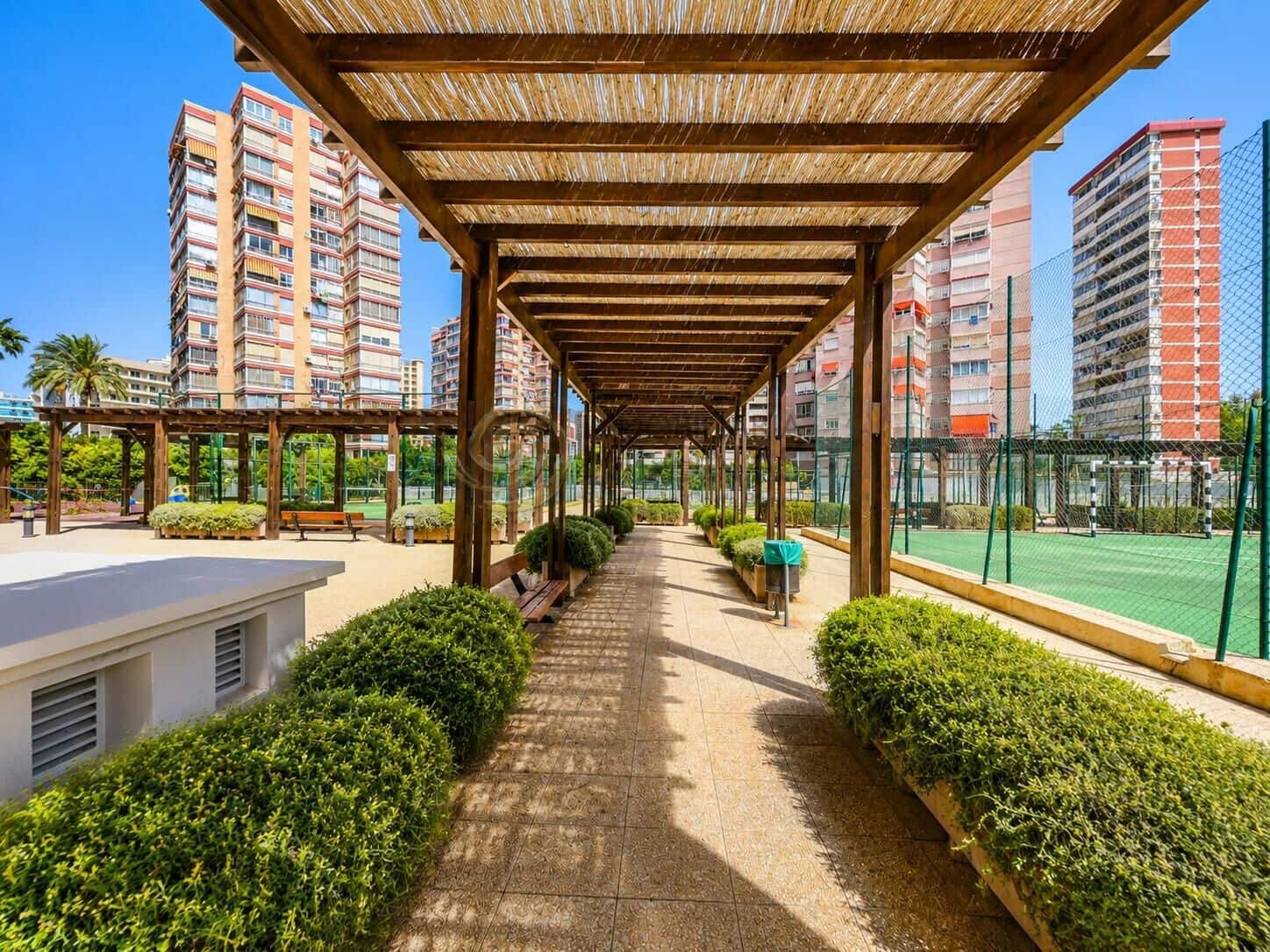 1 soverom Leilighet til salgs i Benidorm med svømmebasseng garasje - € 318 150 (Ref: 10168555)