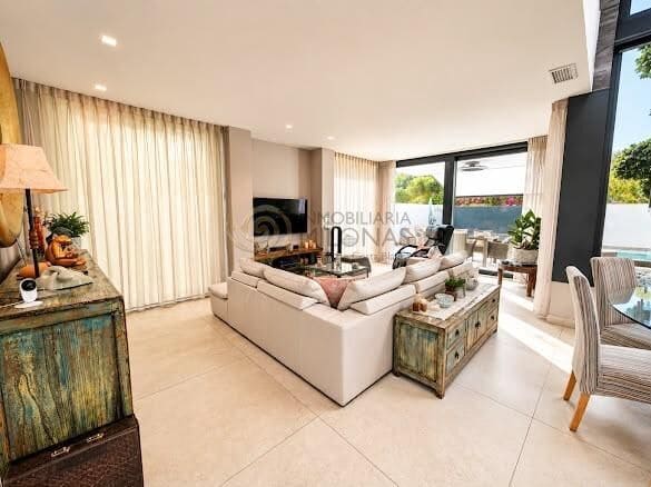 Chalet de 4 habitaciones en Albir en venta con piscina garaje - 1.495.000 € (Ref: 10174072)