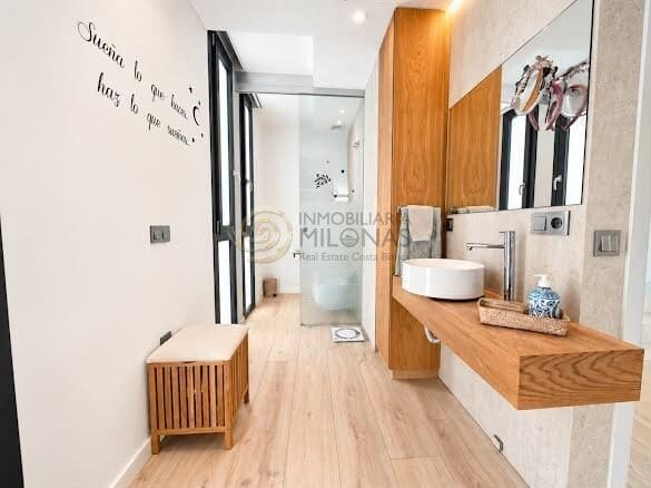 Chalet de 4 habitaciones en Albir en venta con piscina garaje - 1.495.000 € (Ref: 10174072)