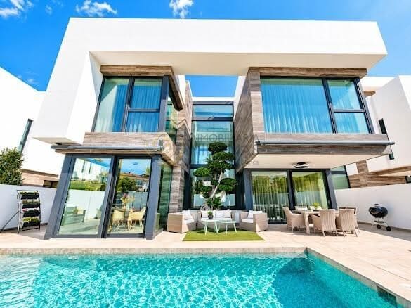 Chalet de 4 habitaciones en Albir en venta con piscina garaje - 1.495.000 € (Ref: 10174072)