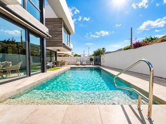 Chalet de 4 habitaciones en Albir en venta con piscina garaje - 1.495.000 € (Ref: 10174072)