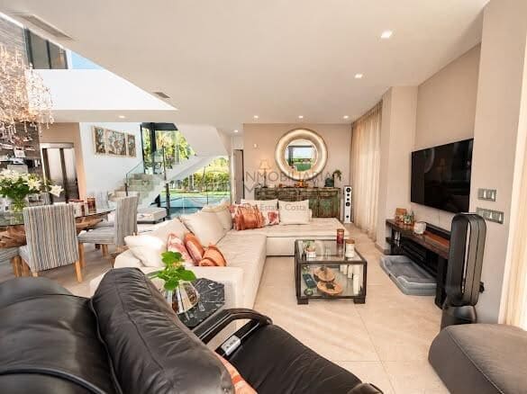 Chalet de 4 habitaciones en Albir en venta con piscina garaje - 1.495.000 € (Ref: 10174072)