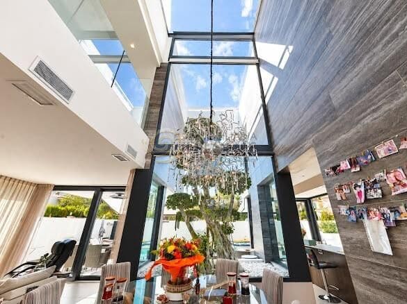 Chalet de 4 habitaciones en Albir en venta con piscina garaje - 1.495.000 € (Ref: 10174072)