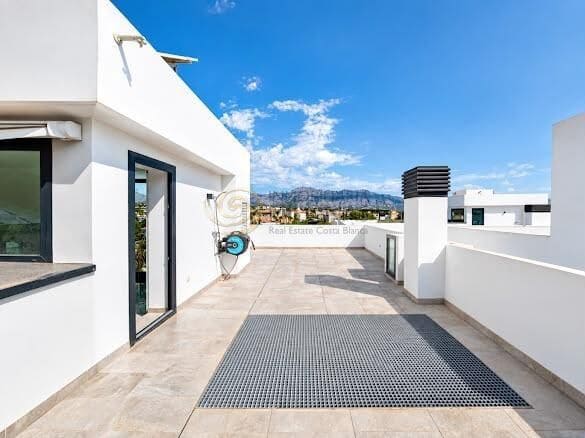 Chalet de 4 habitaciones en Albir en venta con piscina garaje - 1.495.000 € (Ref: 10174072)