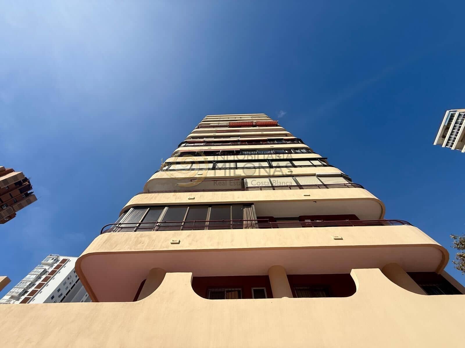 Ático de 3 habitaciones en Benidorm en venta con garaje - 650.000 € (Ref: 10174073)