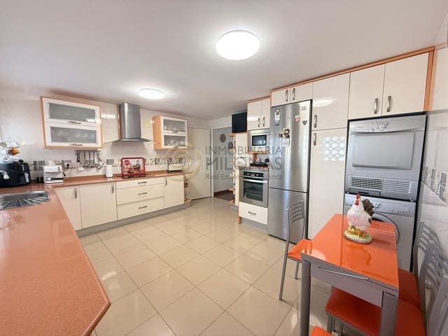 Ático de 3 habitaciones en Rincón de Loix, Benidorm en venta con garaje - 650.000 € (Ref: 10174073)