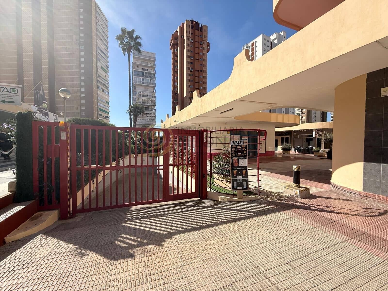 Ático de 3 habitaciones en Benidorm en venta con garaje - 650.000 € (Ref: 10174073)