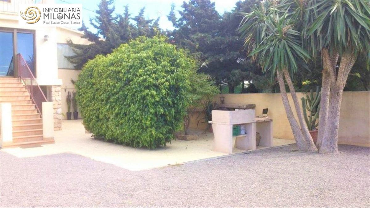 4 bedroom Villa for sale in Benidorm - € 535,500 (Ref: 4537681)