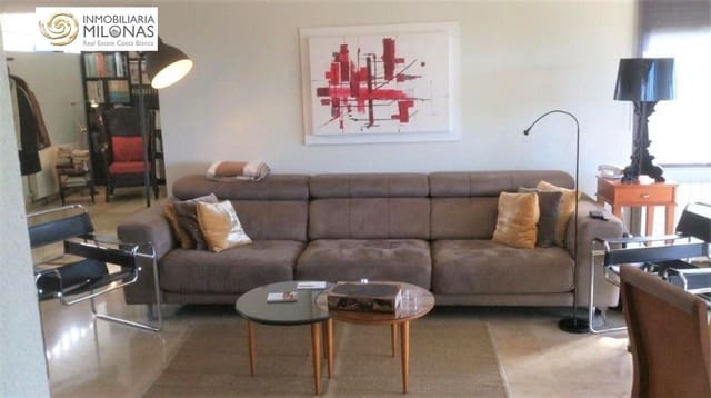 Chalet de 4 habitaciones en Benidorm en venta - 535.500 € (Ref: 4537681)