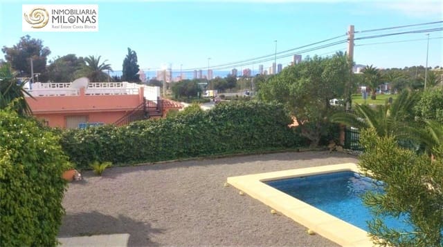 Chalet de 4 habitaciones en Benidorm en venta - 535.500 € (Ref: 4537681)