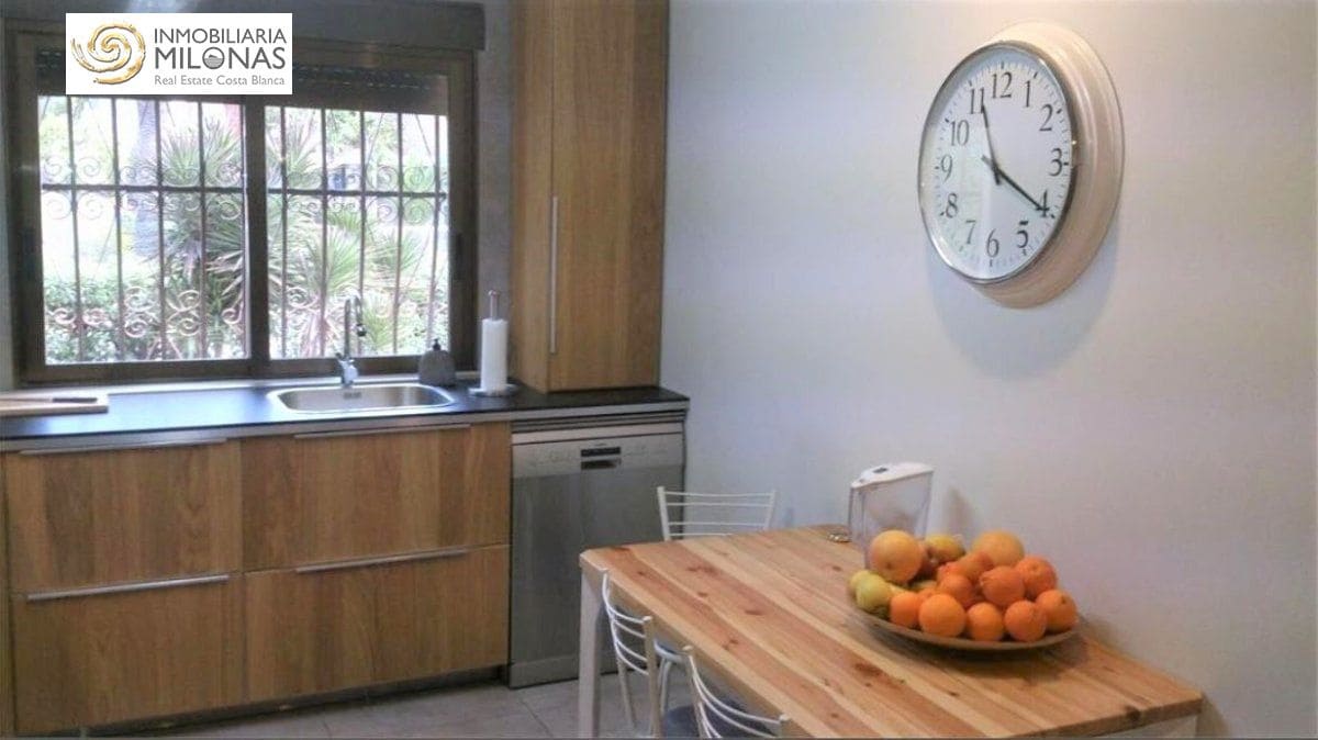 4 bedroom Villa for sale in Benidorm - € 535,500 (Ref: 4537681)